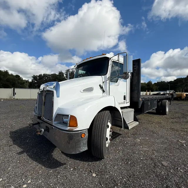 Used 2004 Kenworth T300 Flatbed for sale at A3 Mechanic, Apopka FL