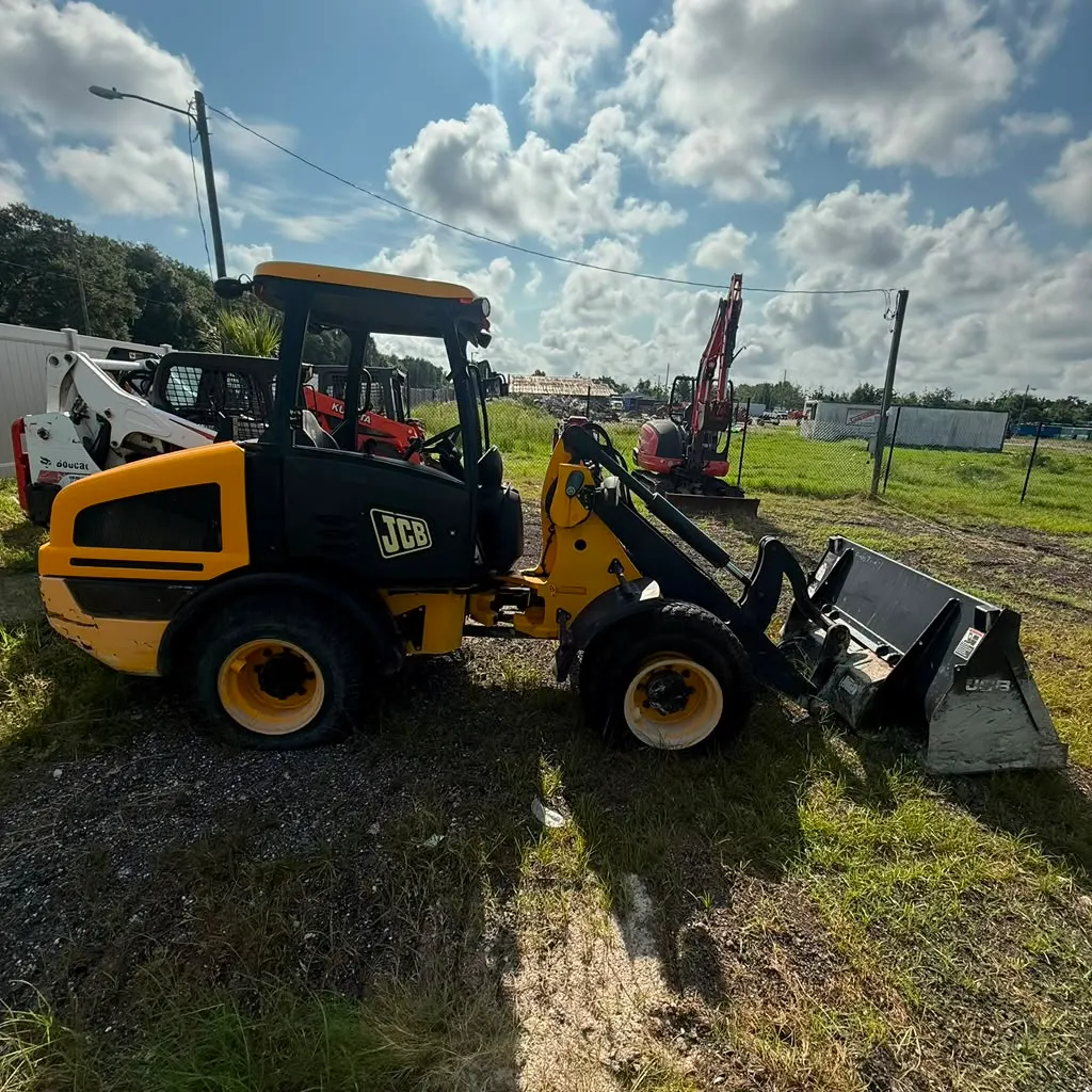 Used 2018 JCB 407 T4 Wheel Loader for sale at A3 Mechanic, Apopka FL (photo 13)