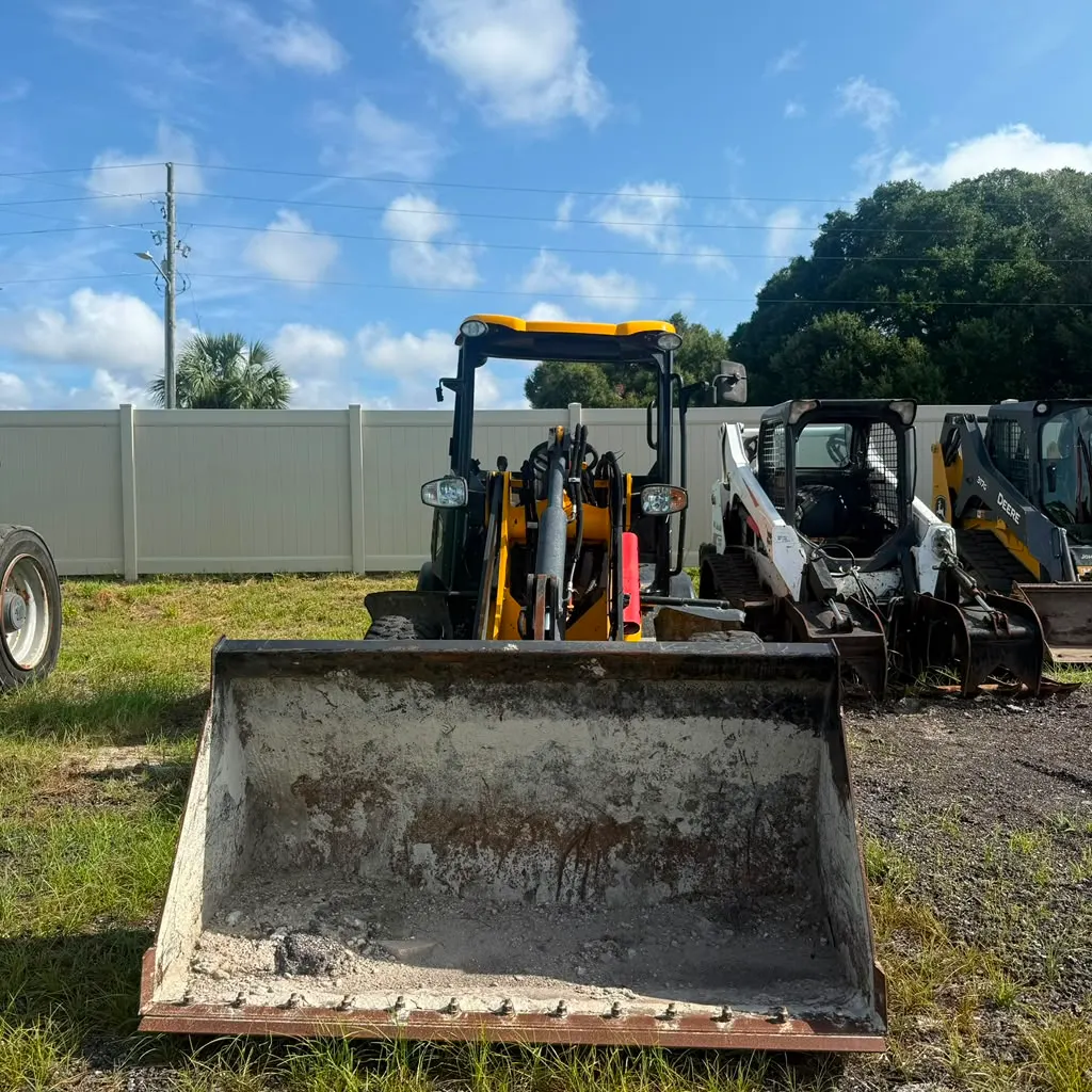 Used 2018 JCB 407 T4 Wheel Loader for sale at A3 Mechanic, Apopka FL (photo 8)