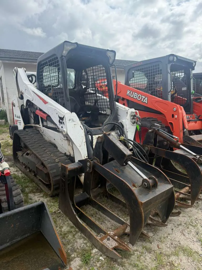 Used 2019 Bobcat T595 for sale at A3 Mechanic, Apopka FL (photo 2)