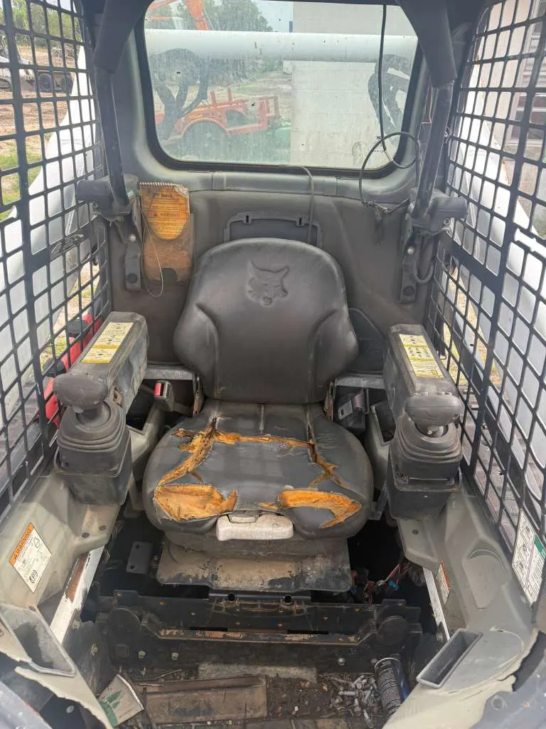 Used 2019 Bobcat T595 for sale at A3 Mechanic, Apopka FL (photo 6)