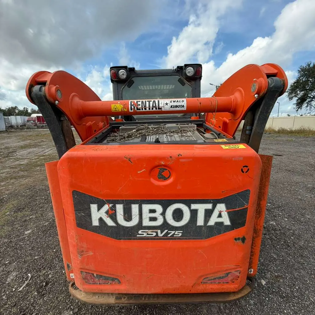 Used 2020 Kubota SSV75 for sale at A3 Mechanic, Apopka FL (photo 3)