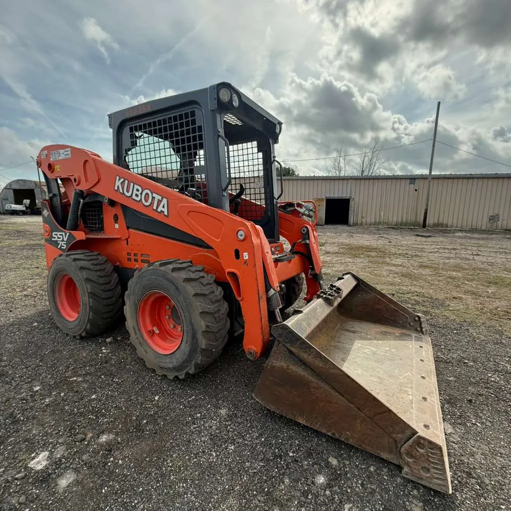 Used 2020 Kubota SSV75 for sale at A3 Mechanic, Apopka FL (photo 5)