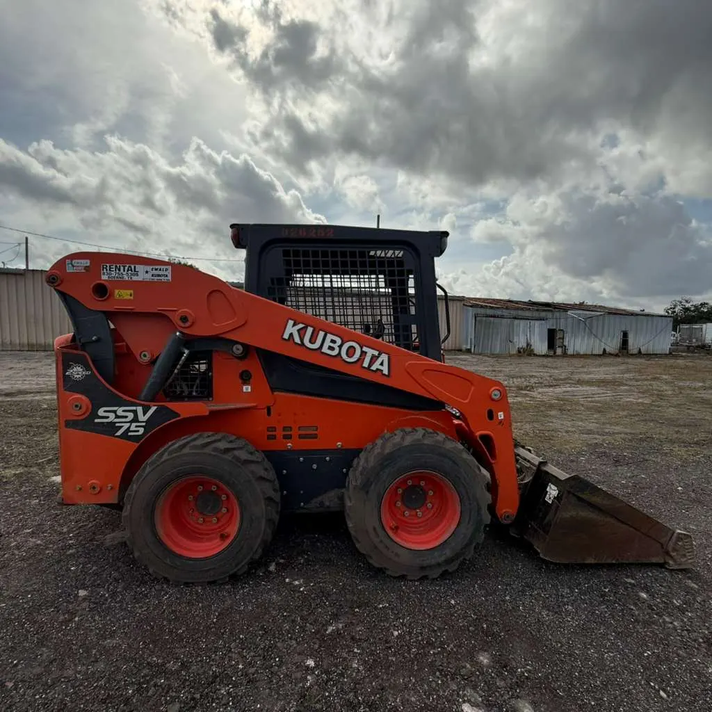 Used 2020 Kubota SSV75 for sale at A3 Mechanic, Apopka FL (photo 6)