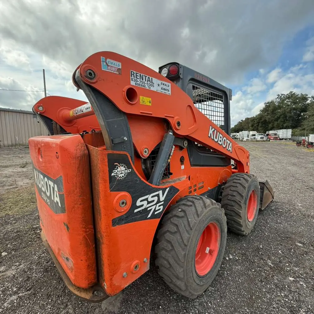 Used 2020 Kubota SSV75 for sale at A3 Mechanic, Apopka FL (photo 8)